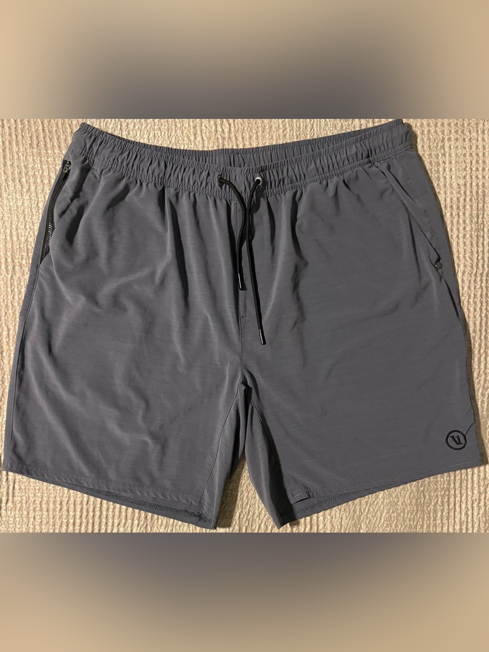 Vuori Elevate Kore Short Lined 7” Men’s XXL Zinc Gray V382